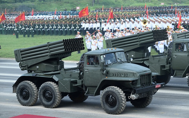 Pháo phản lực BM-21, được ví như "mưa lửa" của QĐND Việt Nam tham gia diễu binh 2/9 có gì nổi bật?