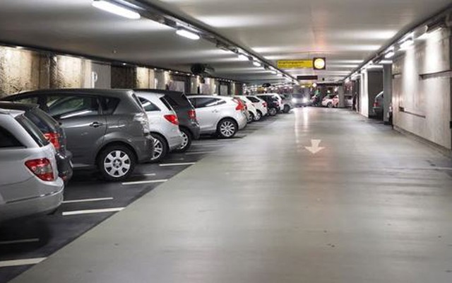 Thuê chỗ đậu xe hay mua chỗ đậu xe, cái nào tiết kiệm hơn? Chuyên gia chỉ rõ chủ xe phải lưu ý 1 điều quan trong này