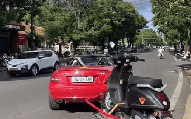 TikToker "Bin síp bơ nước Huế" bị CSGT Huế mời làm việc