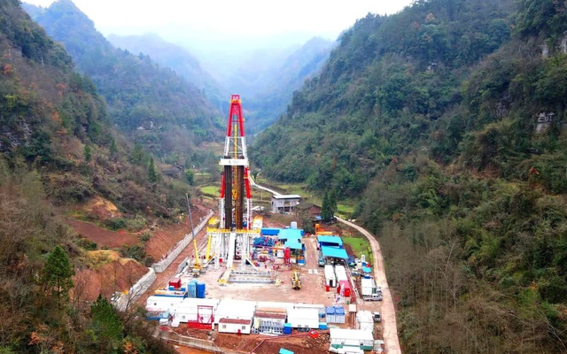 Khoan thủng 3,3 km đất đá, hơn 200 tỷ mét khối khí phun lên ngùn ngụt, Trung Quốc trúng đậm ‘kho báu’ trải rộng xuyên tỉnh, củng cố an ninh năng lượng