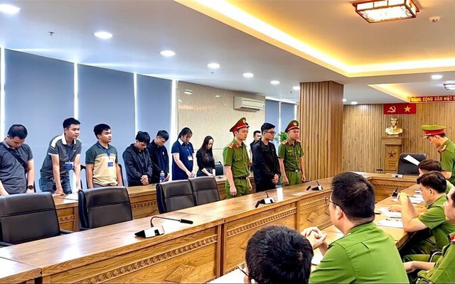 Danh tính 4 nhân viên ngân hàng vừa bị bắt tạm giam và cấm đi khỏi nơi cư trú