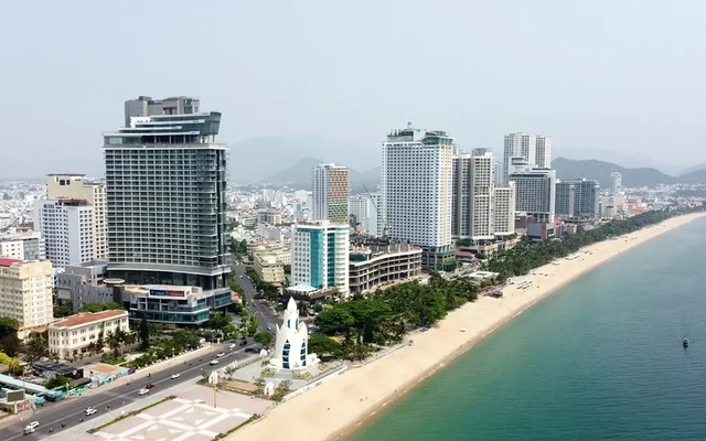 Hai phó giám đốc sở ở Khánh Hòa xin nghỉ việc