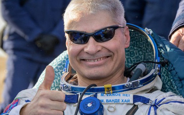 Trở về Trái đất sau gần 1 năm sống ngoài không gian, bộ gen của phi hành gia đã thay đổi