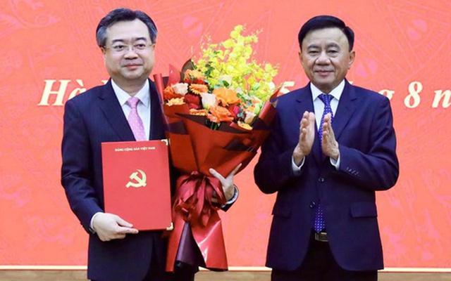 Trao quyết định bổ nhiệm ông Nguyễn Thanh Nghị làm Trưởng Ban Chính sách, chiến lược Trung ương