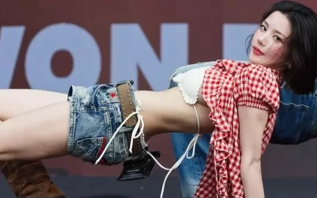 Đánh đổi sau màn trình diễn táo bạo