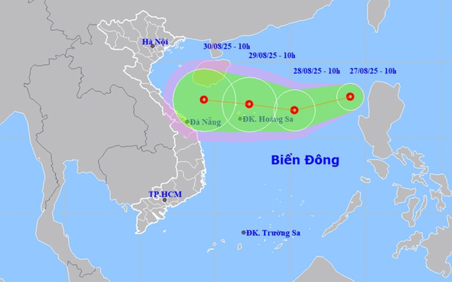 Áp thấp nhiệt đới hình thành trên Biển Đông, hướng về đất liền nước ta