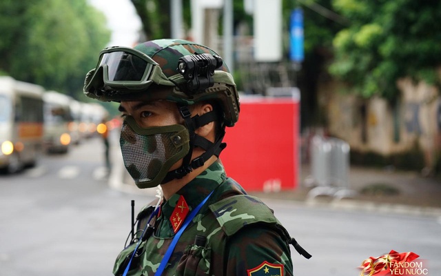 Cận cảnh lực lượng trinh sát đặc nhiệm luôn che kín mặt, âm thầm bảo vệ an ninh cho buổi sơ duyệt diễu binh diễu hành