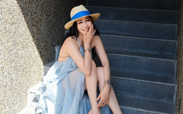 Mỹ nhân gốc Việt đình đám sở hữu khối tài sản 3.600 tỷ đồng: U60 vẫn trẻ trung bên cạnh chồng kém 12 tuổi nhờ 7 bí quyết này