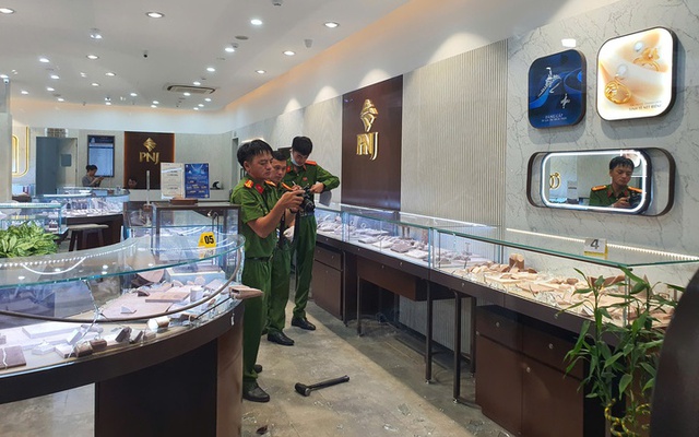 Bắt nghi phạm cầm búa xông vào cướp tiệm vàng ở Đà Nẵng