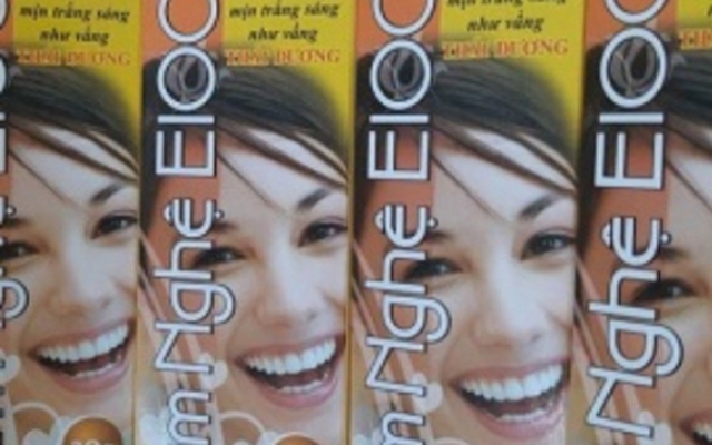 Mỹ phẩm quảng cáo 'trắng sáng như Thái Dương' bị thu hồi toàn quốc