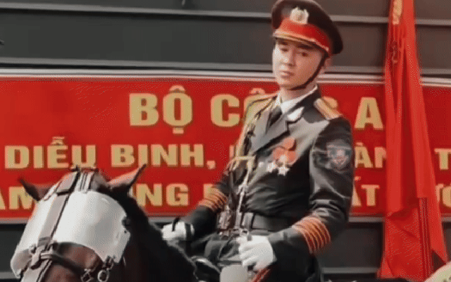 Được gọi "chồng ơi", Trung uý nổi tiếng khối Kỵ binh không đáp lại: Lý do bất ngờ