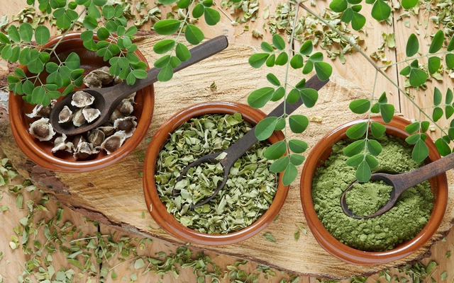 Tưởng cam là "vua" vitamin C, ai ngờ vẫn thua một loại rau trồng nơi góc vườn: Biết dùng thì tốt đủ đường