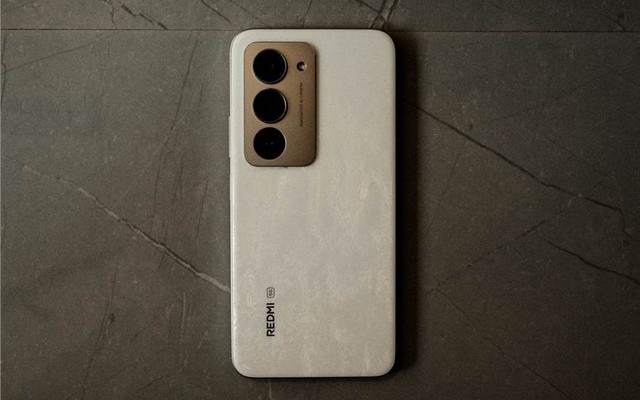 Mẫu điện thoại “dị nhân” phân khúc 5 triệu vừa ra mắt: Màn hình đã 6.9inch lại còn 144Hz, pin khổng lồ 7.000 mAh