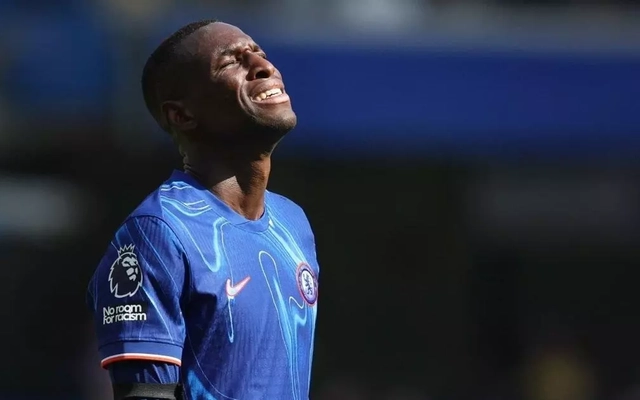 Vì sao vừa tới Đức, Nicolas Jackson lại tức tốc bay về Anh?