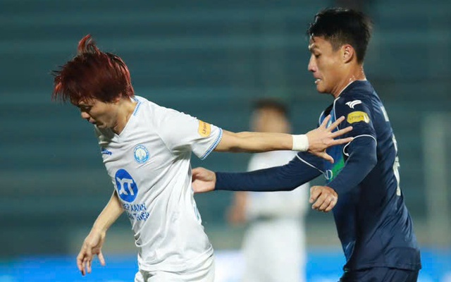 CLB hạng Nhất chiêu mộ 3 cựu tuyển thủ Việt Nam, quyết đua lên V.League với đội Công Phượng