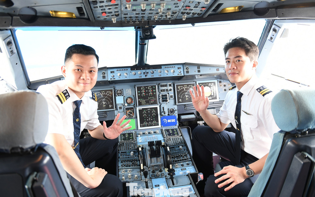 Hé lộ lối thoát hiểm đặc biệt của phi công khi khẩn cấp