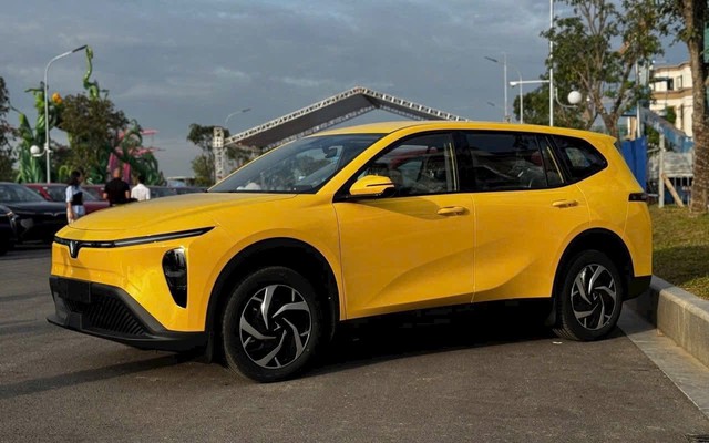 Tân binh xe điện 7 chỗ "hot" nhất năm của VinFast sẵn sàng lăn bánh, sẽ thành MPV  "quốc dân" mới?