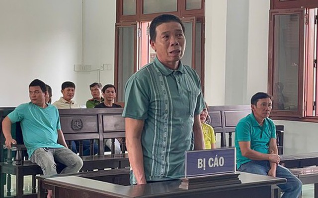 Hai nông dân mâu thuẫn khi đi lấy nước ruộng, người thương tật, kẻ đi tù