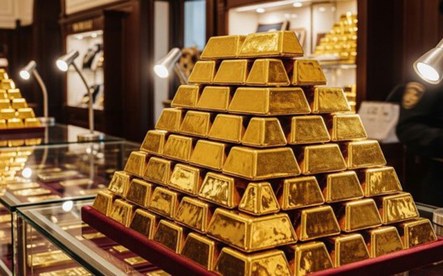 Giá vàng hôm nay "thấp thỏm" quanh đỉnh lịch sử: Lý giải giai đoạn "nén lò xo" trước mốc 124 triệu đồng