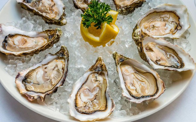 Cảnh báo từ chuyên gia chống độc: Ăn hải sản theo cách này, coi chừng hoại tử, tàn phế hoặc tử vong