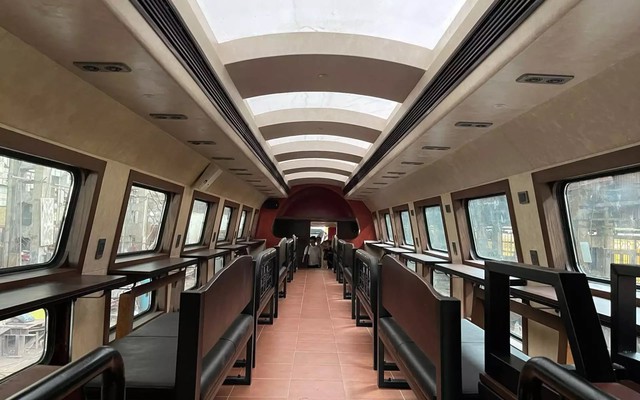 Đúng 19/8, đoàn tàu 2 tầng đầu tiên tại Hà Nội khởi hành: Không gian sang xịn như khách sạn, mỗi ngày có 3 chuyến