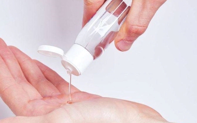 Thu hồi trên toàn quốc 1 sản phẩm dung dịch vệ sinh phụ nữ: Dừng lưu hành, tiêu hủy ngay!