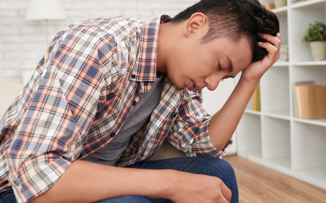 Chưa kịp nguôi vì lời trách móc của bố thì mẹ lại gọi điện cho tôi và bảo: "Mày sống như thế có yên ổn lương tâm không?"