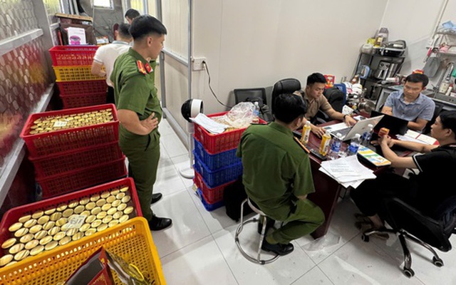 Phát hiện hơn 38.000 lọ nước yến giả, bán đi khắp Đà Nẵng, Hải Phòng, Thanh Hóa