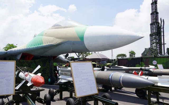 Dàn tên lửa tấn công hiện đại của QĐND Việt Nam lộ diện ở công trình top 10 thế giới gồm những gì?