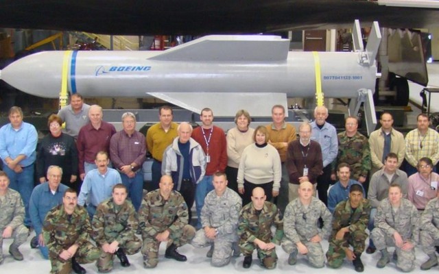 Mỹ sắp có bom xuyên mới mạnh vượt trội loại đã tấn công Iran