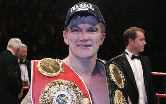 Nhà vô địch quyền Anh thế giới được tìm thấy đã chết tại nhà riêng: 2 ngày trước còn đăng video tập sung sức