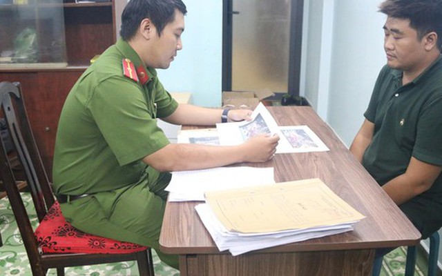 Công an TP HCM bắt khẩn cấp người đàn ông hành hung cụ ông ngay giao lộ