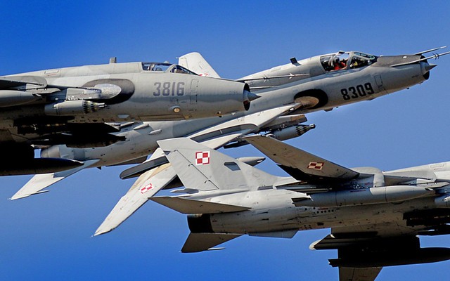 Thêm hàng loạt cường kích Su-22 được tăng cường cho chiến sự