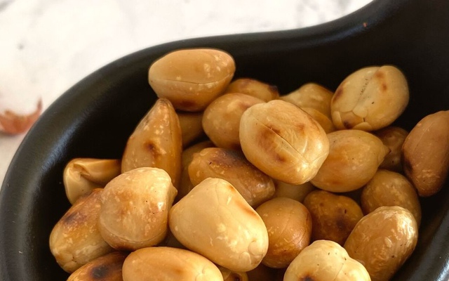 Sáng dậy, nhân lúc bụng đói ăn vài hạt "rẻ bèo" này ngang đồ đại bổ cho sức khoẻ, sắc đẹp: Bếp Việt thường có sẵn