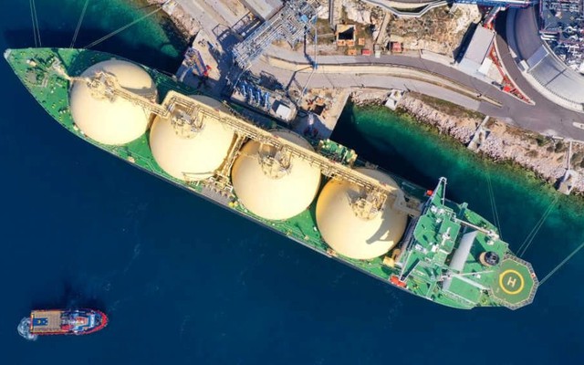 Một thị trường đang là khách mua LNG lớn nhất của cả Nga và Mỹ - ra rả nói tẩy chay năng lượng Nga nhưng nhập 5 tỷ đô LNG từ đầu năm vì giá quá rẻ