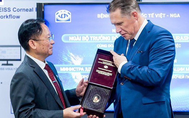 Gặp gỡ vị Bộ trưởng Nga "vừa cứu người, vừa thăm viện" tại Việt Nam: Dấu ấn đẹp trong hành trình y tế Việt – Nga