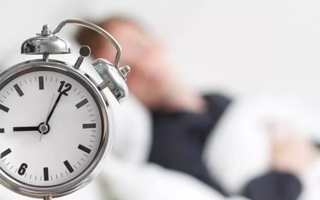 Đột quỵ hay "để mắt" tới những người có thói quen này lúc đi ngủ, kể cả khi họ đã ngủ đủ giấc