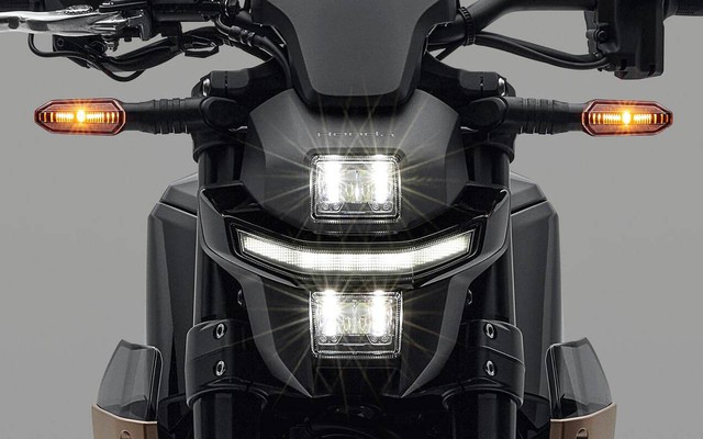 Xe máy điện Honda mới toanh vừa ra mắt: Khỏe ngang xe 1000 cc, sạc nhanh chỉ 30 phút, dáng cực đẹp