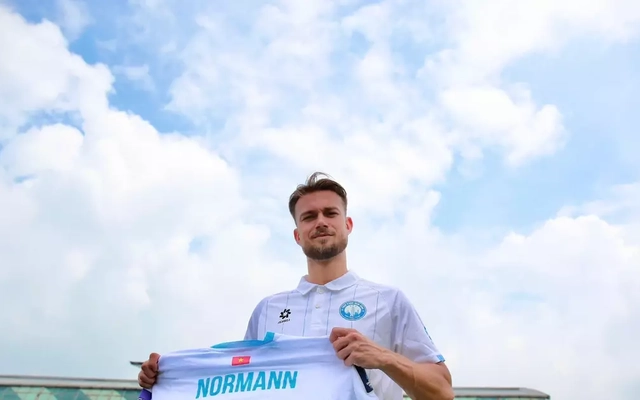 Hé lộ ngoại binh 'khủng' đương kim vô địch V-League Nam Định vừa chiêu mộ