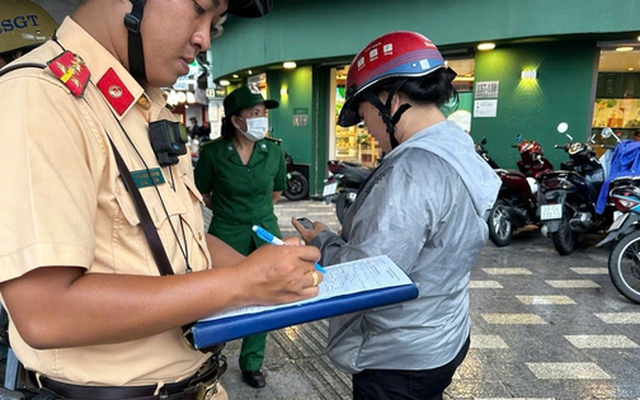 CSGT TP HCM sẽ tăng cường xử phạt một lỗi mà người đi xe máy vi phạm nhiều