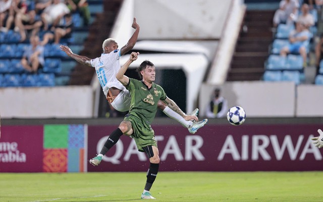 Báo Thái Lan thất vọng về đội nhà, tán dương sức mạnh của Thép Xanh Nam Định