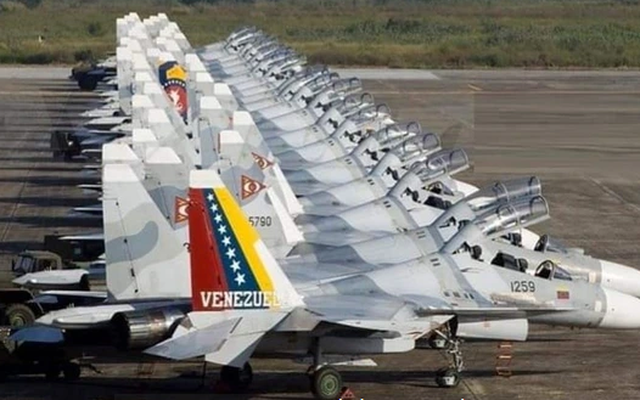 Su-30MK2 Venezuela đối đầu F-35A Mỹ: Bầu trời sẽ thuộc về ai?