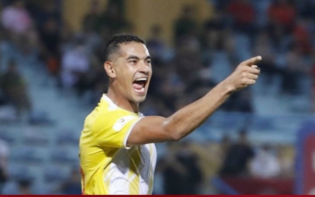 HLV Kim Sang-sik đề xuất nhập tịch 1 ngoại binh cho tuyển Việt Nam