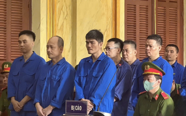 Buôn lậu 113kg vàng, trị giá hơn 252 tỷ đồng vào Việt Nam: 14 bị cáo lĩnh án