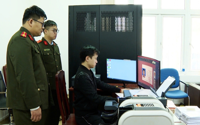 Bắt "ông trùm" trẻ tuổi, có trình độ công nghệ cao Phạm Duy Phú: Hé lộ loạt tin nhắn bất thường