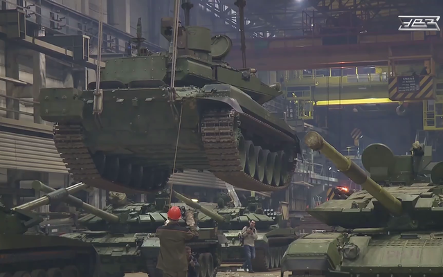 Lộ diện phiên bản nâng cấp tiếp theo của xe tăng T-72B3        