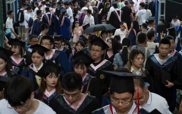 Thanh niên Trung Quốc chọn học nghề nhiều chưa từng có, bằng cấp bão hòa không thể đảm bảo thu nhập