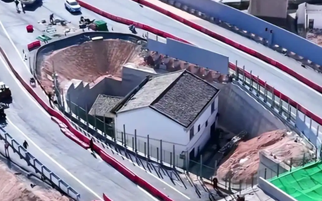 Từ chối 5,7 tỷ đồng tiền đền bù cùng 3 căn hộ tái định cư: 8 năm sau, cuộc sống của gia chủ khiến tất cả sững sờ!