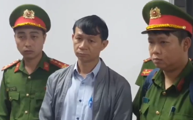 Bắt tạm giam 2 trưởng khoa bệnh viện vụ "máy hỏng vẫn tán sỏi"