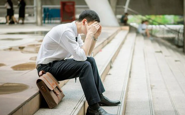 27 tuổi, thu nhập gần 400 triệu đồng/năm, tôi vẫn thấy mình kém cỏi: Bừng tỉnh sau khi xem “Tỷ phú ẩn thân”